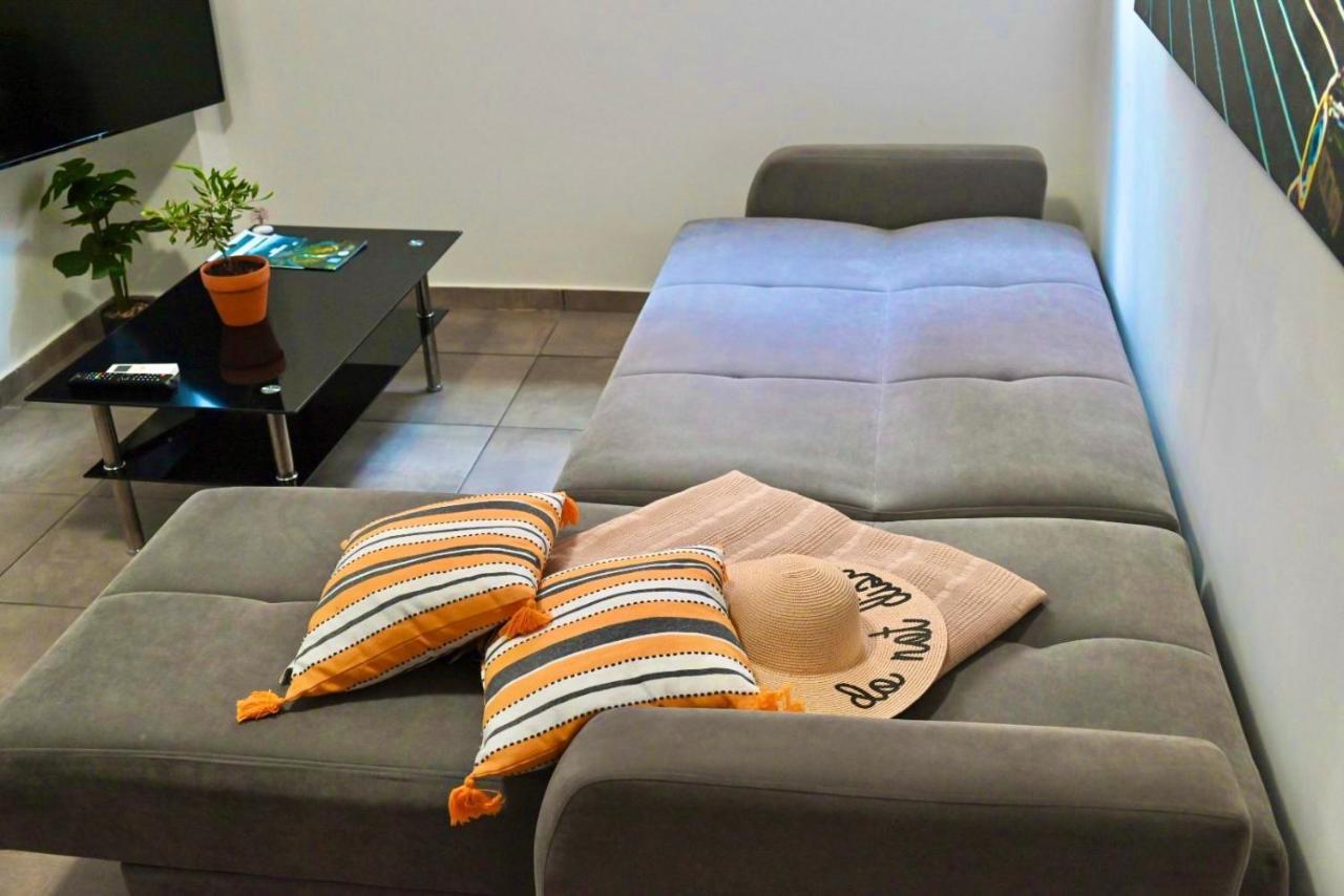 Olivia Apartment